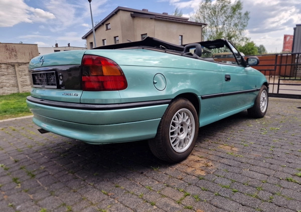 Opel Astra cena 6600 przebieg: 215000, rok produkcji 1995 z Kępno małe 172